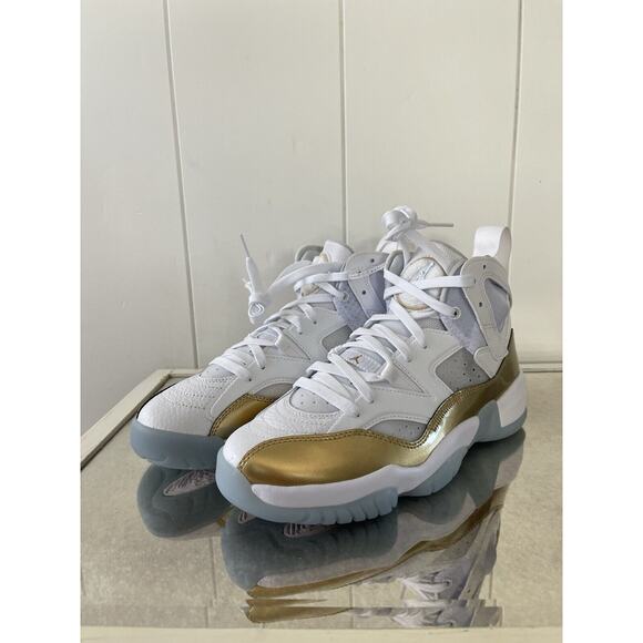 Jordan Jumpman Two Trey New Women's Size 9 Shoes White/Metallic Gold Nike - Picture 2 of 14